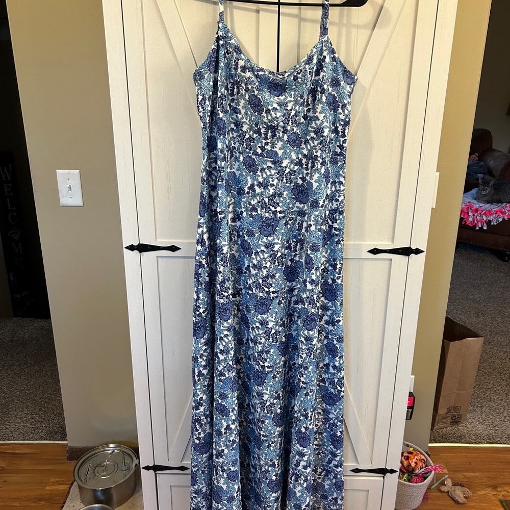Smith & Quinn Floral Blue Dress